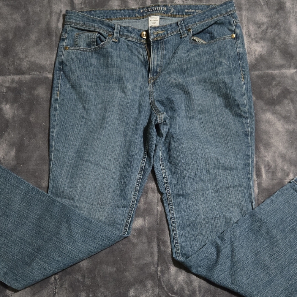 Sonoma Women's Classic Blue Straight Leg Jeans